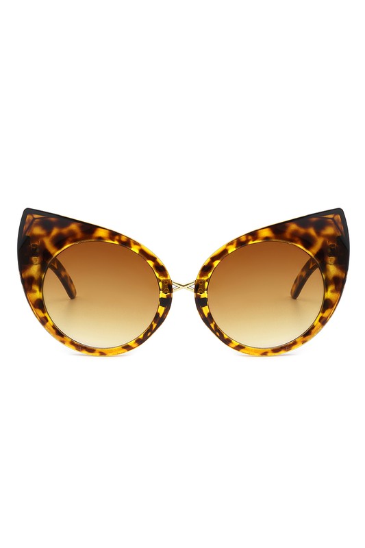 Retro | High Pointed  Cat Eye | Sunglasses accessory Cramilo Eyewear Tortoise OneSize 