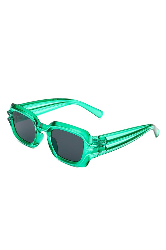 Geometric | Square Irregular | Sunglasses accessory Cramilo Eyewear   