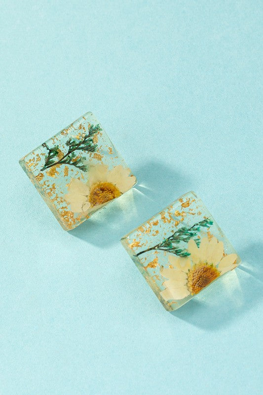 Square Resin Stud Earrings | Dried Daisy Flower jewelry LA3accessories   