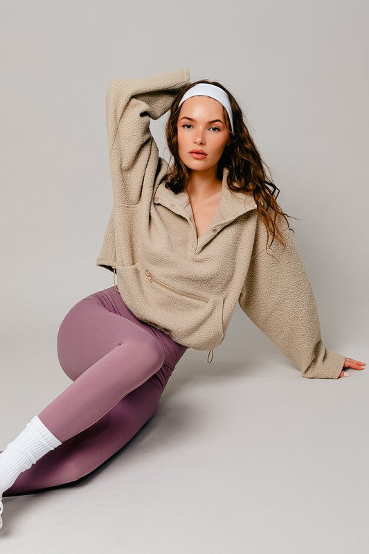 Boxy Fleece | Pocket Detail | Pullover Sweater sweatshirt LE LIS TAUPE XS 