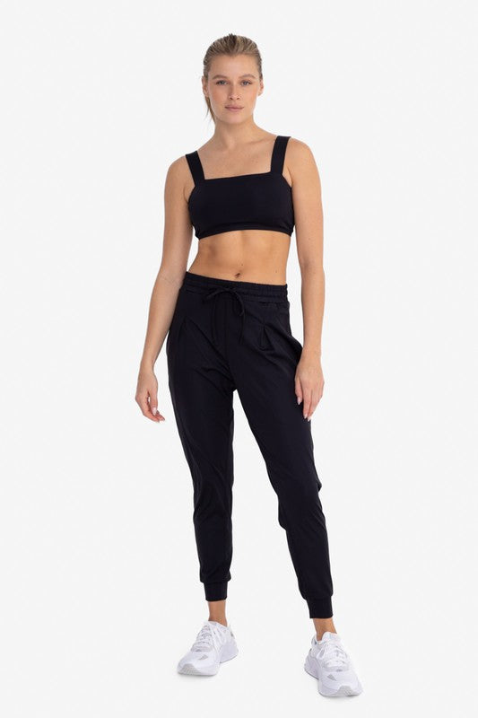 Solid Pleated Front | Joggers pants Mono B   